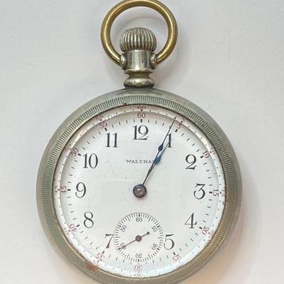 LOT 38: Vintage Waltham Pocket Watch