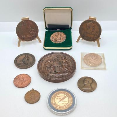 LOT 44: Collection of Vintage Explorers Metal Coins / Tokens - Christopher Columbus Exposition, Yosemite Centennial, Lewis and Clark and...