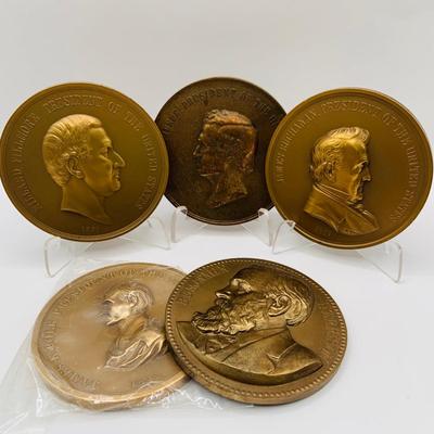 LOT 55: Collection of Bronze Tokens/Medals - Presidents of the United States