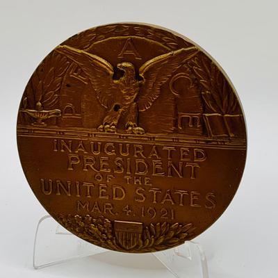 LOT 58: Bronze Medals Featuring Ronald Regan and Other Presidents