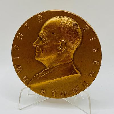 LOT 58: Bronze Medals Featuring Ronald Regan and Other Presidents