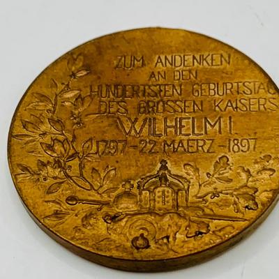 LOT 63: Bronze Medals and Tokens Honoring Military Achievements
