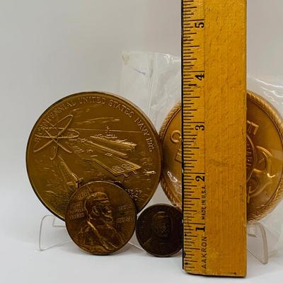 LOT 63: Bronze Medals and Tokens Honoring Military Achievements