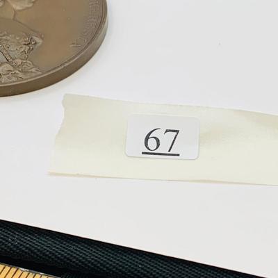 LOT 67: Collection of French and Austrian Bronze Medals