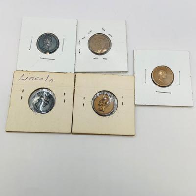 LOT 78: Collection of Washington and Lincoln Bronze and Metal Token/Medals