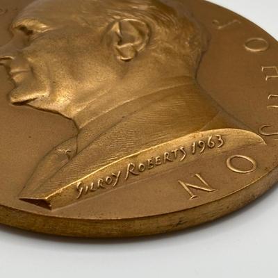 LOT 82: Bronze Metal Medallions: Harry S Truman, Franklin D Roosevelt, Warren Burger, Lydon B Johnson, Robert W Woolley