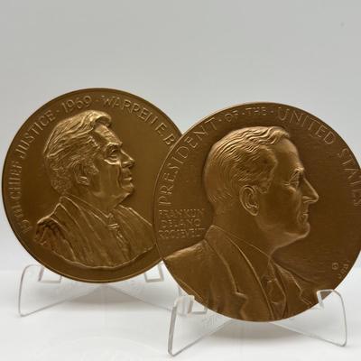 LOT 83: Collectible Bronze Metals Medallions: George Bush, Calvin Coolidge, Franklin D Roosevelt, Warren E Burger, Robert Woolley