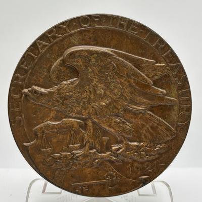 LOT 84: Collectible Bronze Metal Medallions: Henry H Fowler, US Treasury, Andrew W. Mellon, Henry Morgenthau Jr., George M Humphrey