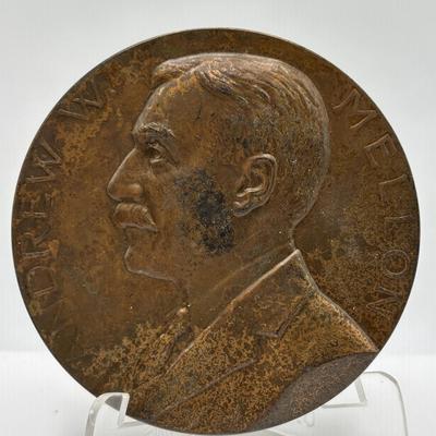 LOT 84: Collectible Bronze Metal Medallions: Henry H Fowler, US Treasury, Andrew W. Mellon, Henry Morgenthau Jr., George M Humphrey