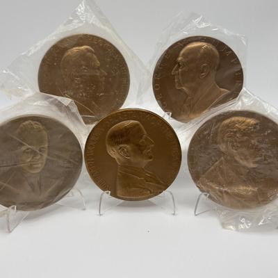 LOT 85: Collectible Bronze Metal Medallions: William H Brett, F. H. von Engelken, William Woodin, George M Humphrey & Others