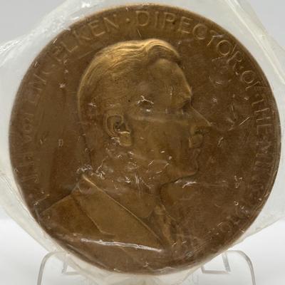 LOT 85: Collectible Bronze Metal Medallions: William H Brett, F. H. von Engelken, William Woodin, George M Humphrey & Others