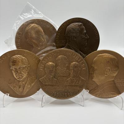 LOT 87: Bronze Metal Medallions: Franklin D Roosevelt, Robert B Anderson, John W Snyder, Diamond Jubilee, George P Shultz
