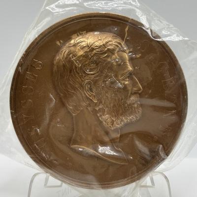 LOT 89: Collectible Presidents of the United States Bronze Metal Medallions: Richard M Nixon, William H Taft, Ulysses S Grant, William J...