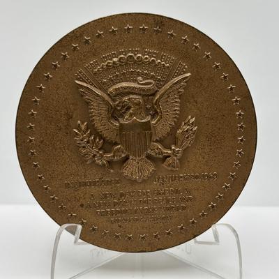 LOT 89: Collectible Presidents of the United States Bronze Metal Medallions: Richard M Nixon, William H Taft, Ulysses S Grant, William J...