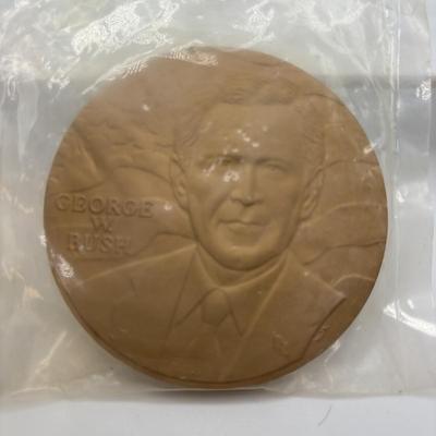 LOT 90: Collectible Bronze Metal Medallions President Hubert H Humphreys, Alben W Barkley, President George W Bush, John B Connally,...