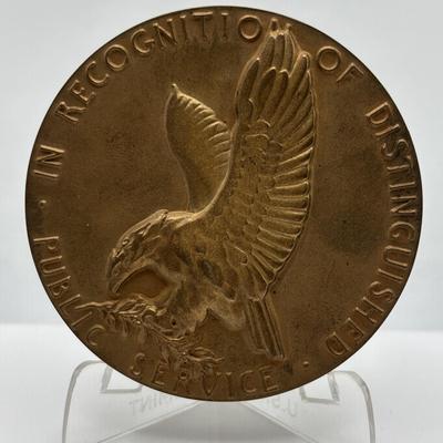 LOT 90: Collectible Bronze Metal Medallions President Hubert H Humphreys, Alben W Barkley, President George W Bush, John B Connally,...