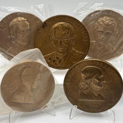 LOT 95: Assortment of Five (5) Bronze Metal Medallions: Charles Lindbergh, Benjamin Franklin, Joseph W Barker and Others