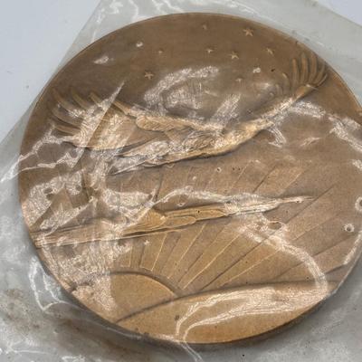 LOT 95: Assortment of Five (5) Bronze Metal Medallions: Charles Lindbergh, Benjamin Franklin, Joseph W Barker and Others