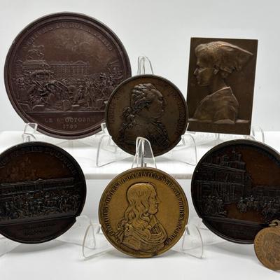 LOT 98: Assortment Foreign Historical Metal Medallions & Tokens