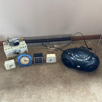NIKON COOLPIX 4300 CAMERA, CLOCKS AND MEMOREX RADIO