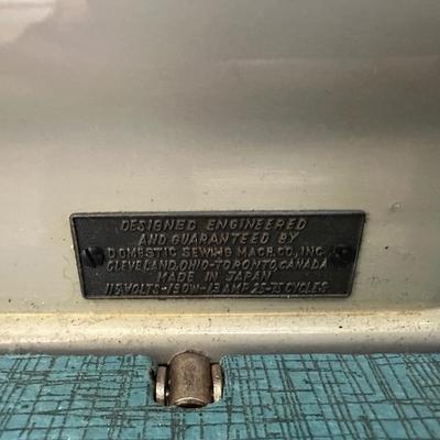 VINTAGE DOMESTIC SEWING MACHINE