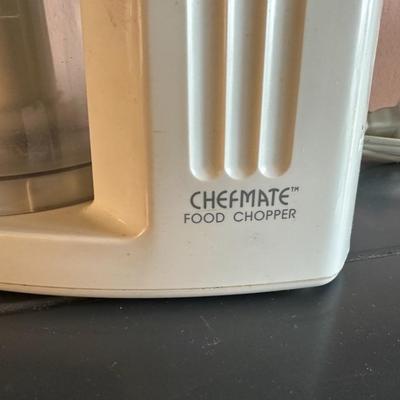 RIVAL SMOKELESS INDOOR ELECTRIC GRILL, CHEFMATE FOOD CHOPPER, NORDIC WARE ELECTRIC MULTI-FRI AND SMALL MIXER