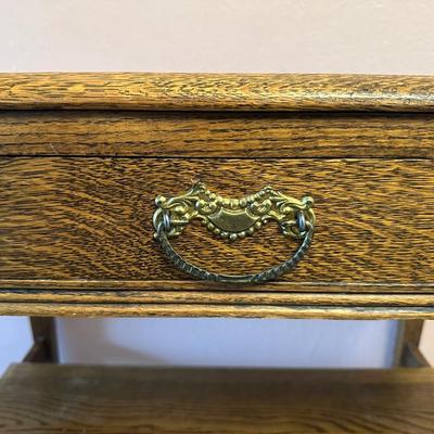 WOODEN TABLE WITH DRAWER AND LAMP