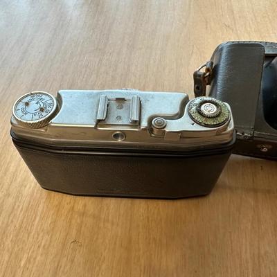 VINTAGE ANSCO CAMERA AND VINTAGE HEILAND PREMIER CAMERA