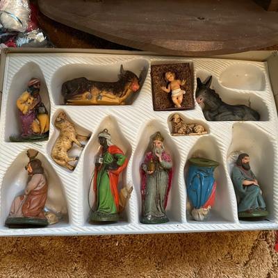 VINTAGE NATIVITY SCENE AND ASSORTMENT OF CHRISTMAS WRAPPING AND MORE