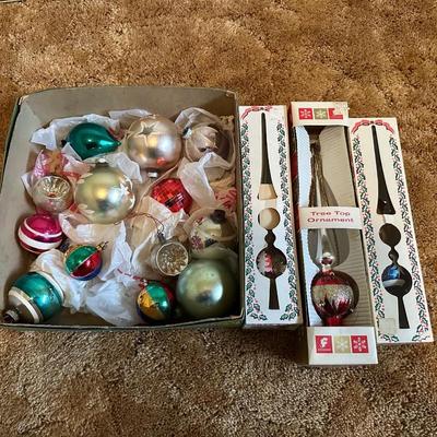 VINTAGE CHRISTMAS TREE ORNAMENTS