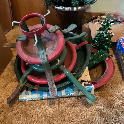 4’ LIGHTED CHRISTMAS TREE, VINTAGE LIGHTS, ORNAMENTS AND MUCH MORE