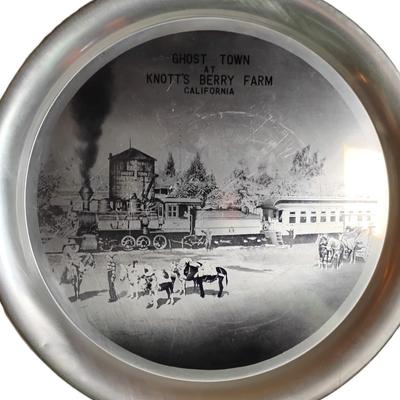 Collectable Vintage Tins and plates