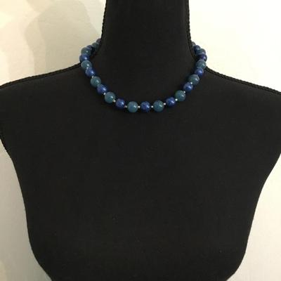 Vintage two toned blue beaded necklace