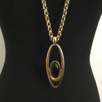 Vintage Monet signed gold plated Rolo belcher chain necklace and pendant