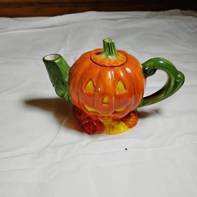 Pumkin tea pot