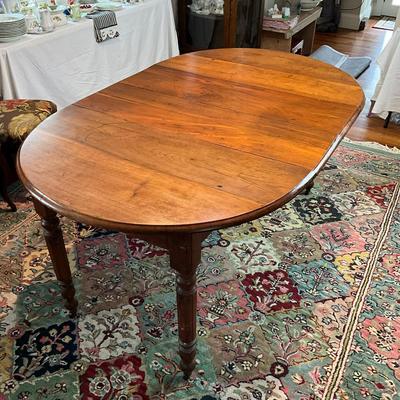 DR465 Antique Mahogany Dining Room Round Table with 6 Antique Balloon Back Chairs