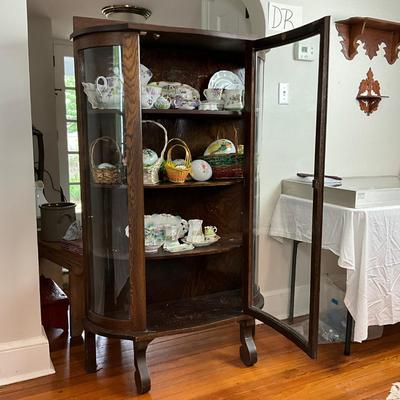DR466 Antique Oak China Cabinet By Ebert Furniture Co. Red Lion, Penna.