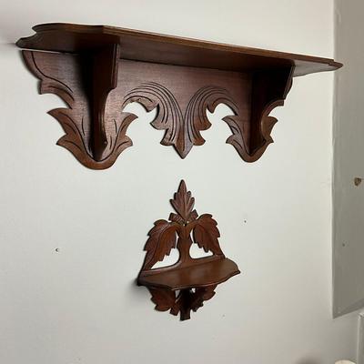 DR467 Antique Victorian Wall Shelves