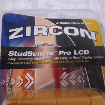 Zircon stud sensor pro LCD