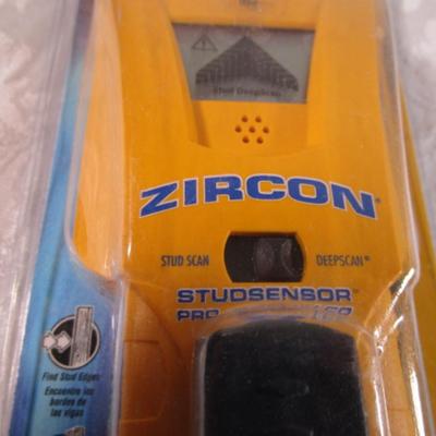 Zircon stud sensor pro LCD