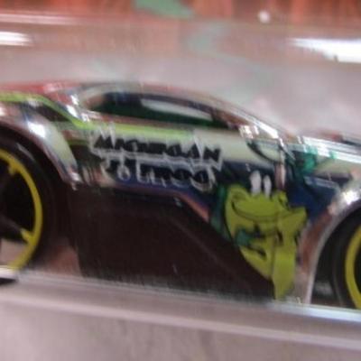 Hot Wheels Looney Tunes Michigan J. Frog
