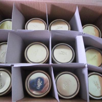 12 pint size canning jars & rings