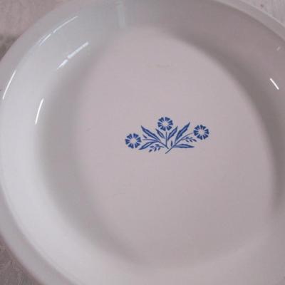 1 Corning 9" pie plate, 1 Corning 6" serving dish