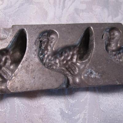 Antique cast candy/chocolate mold, bird design