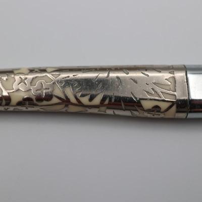 Mid Century Carvel Hall Steak Knives by Briddell