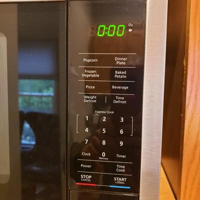Magic Chef Microwave (K-KD)