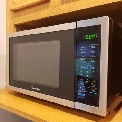 Magic Chef Microwave (K-KD)
