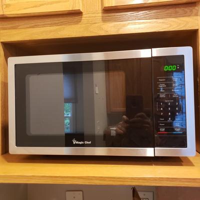 Magic Chef Microwave (K-KD)