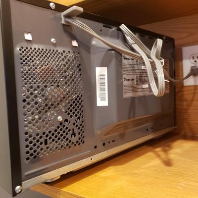 Magic Chef Microwave (K-KD)