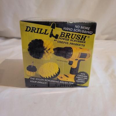 Black and Decker Dustbuster and More Household Items (LR-EL)